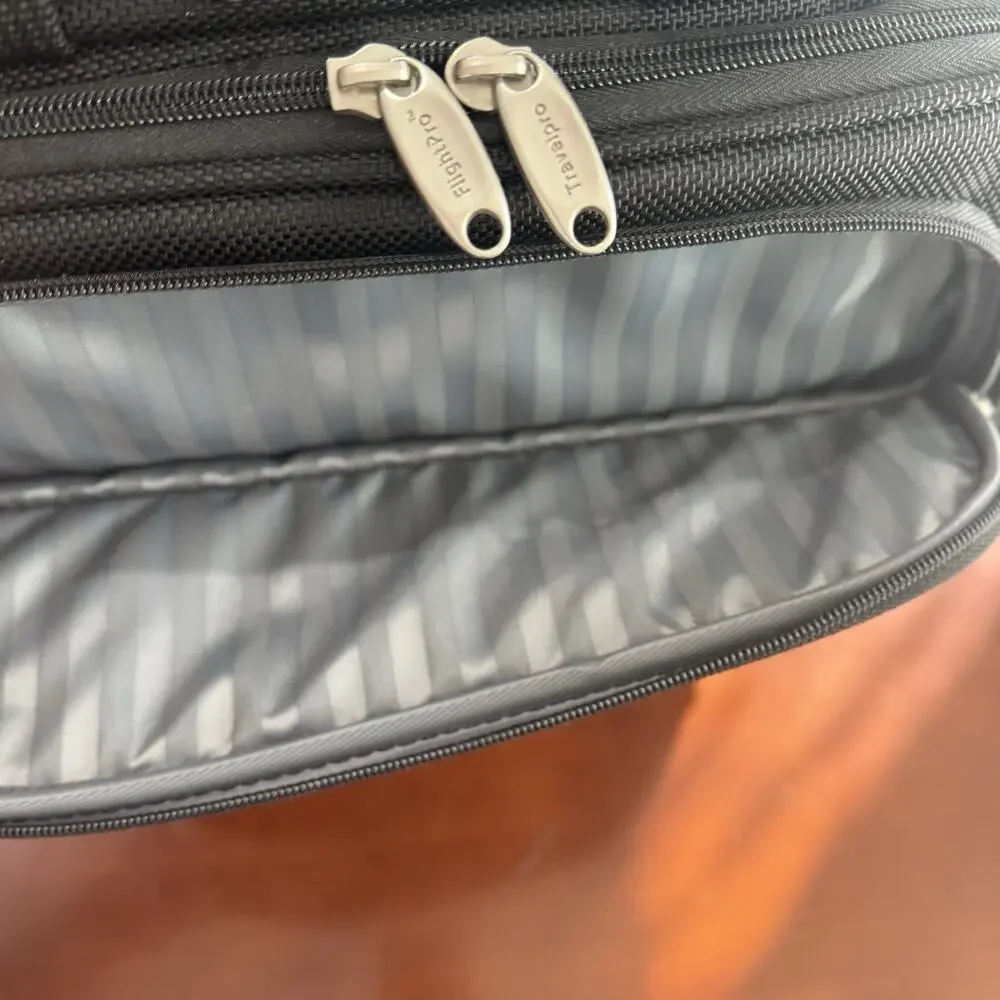 Travelpro FlightPro 3 Rolling Briefcase Bag Black Flight Crew Pilot Tote Luggage